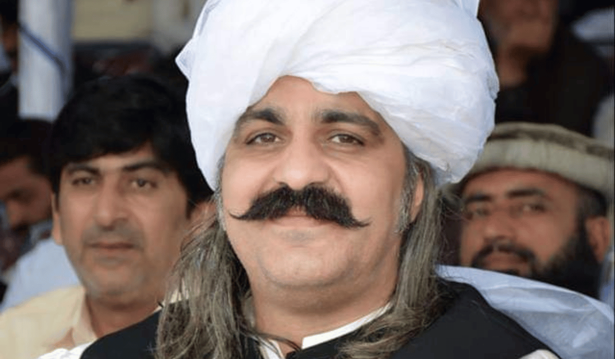 Imran Khan Nominates Ali Amin Gandapur for Khyber-Pakhtunkhwa CM Role